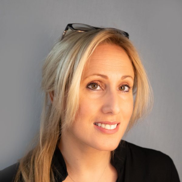 Preferred Colour corporate press head shot JULIA SMITH